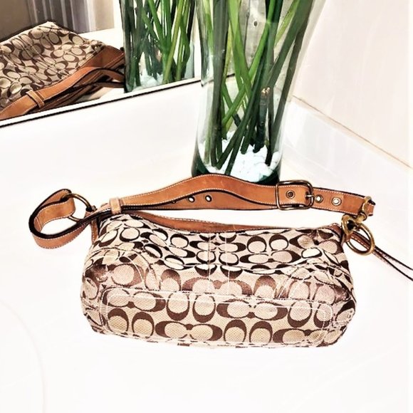 Coach Handbags - COACH Signature Soho Tan Leather Medium Hobo Bag